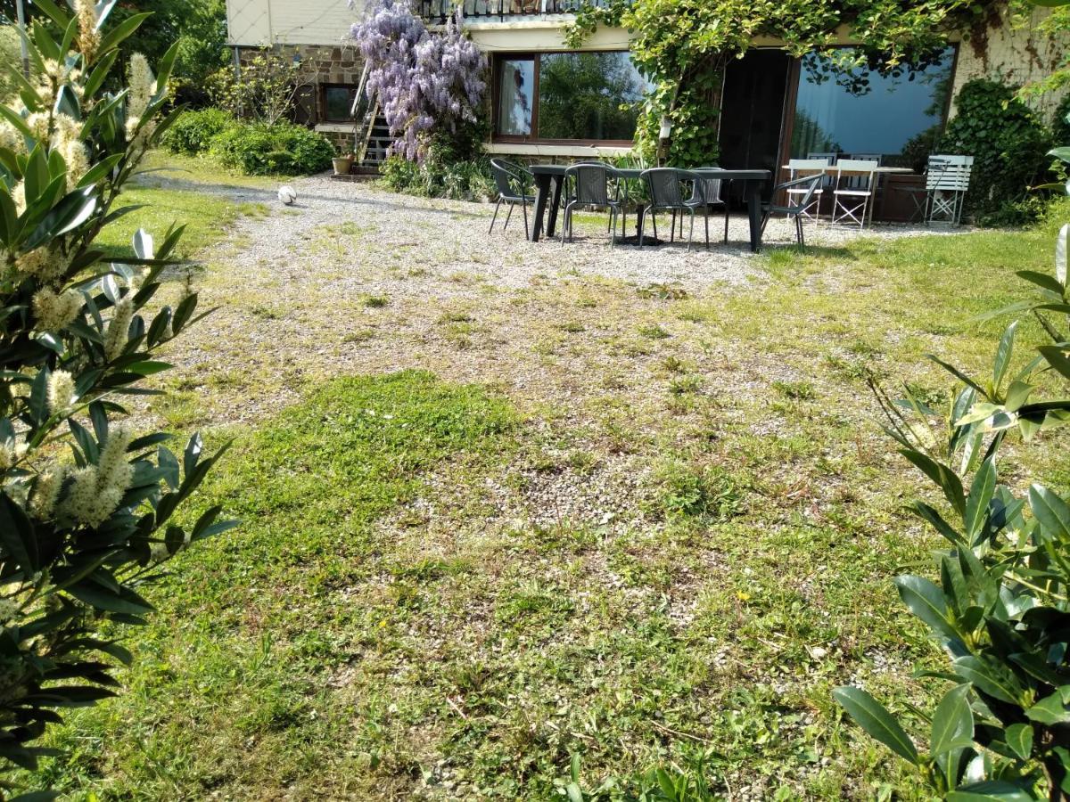 Dinant La Bergeronnette Avec La Chaleur Du Feu De Bois Et Le Jardin Villa Exterior foto